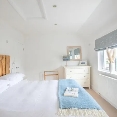 Tresevens Holiday home *
