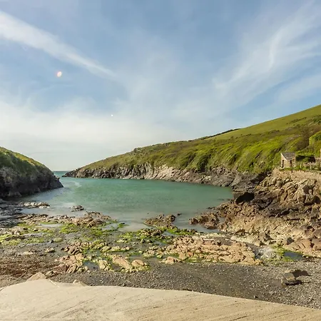 Tresevens * Polzeath
